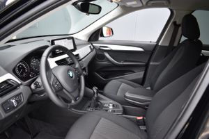 BMW X1 sDrive18d   Advantage, Head-up Display, Camara  - Foto 39