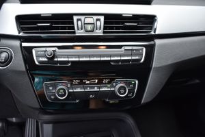 BMW X1 sDrive18d   Advantage, Head-up Display, Camara  - Foto 64