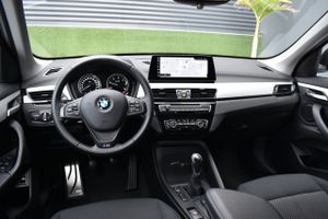 BMW X1 sDrive18d   Advantage, Head-up Display, Camara  - Foto 57