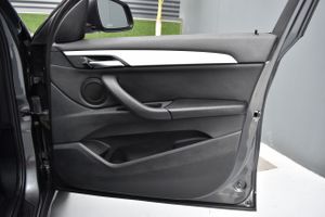BMW X1 sDrive18d   Advantage, Head-up Display, Camara  - Foto 52