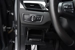 BMW X1 sDrive18d   Advantage, Head-up Display, Camara  - Foto 64
