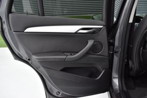 BMW X1 sDrive18d   Advantage, Head-up Display, Camara  - Foto 50