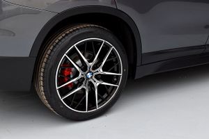 BMW X1 sDrive18d   Advantage, Head-up Display, Camara  - Foto 31