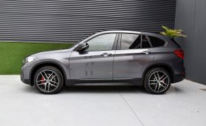 BMW X1 sDrive18d   Advantage, Head-up Display, Camara  - Foto 24