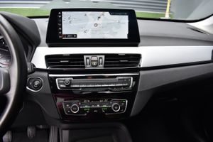 BMW X1 sDrive18d   Advantage, Head-up Display, Camara  - Foto 63