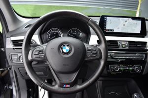 BMW X1 sDrive18d   Advantage, Head-up Display, Camara  - Foto 10