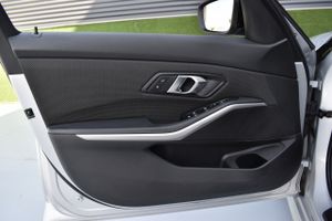 BMW Serie 3 318d 150CV   - Foto 38