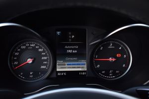 Mercedes Clase C 200 d 150CV AMG  - Foto 73