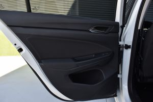 Volkswagen Golf Life 2.0 TDI 85kW 115CV CarPlay, Android Auto  - Foto 41