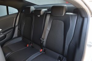 Mercedes CLA 200 D DCT Camara, CarPlay, Android auto  - Foto 44