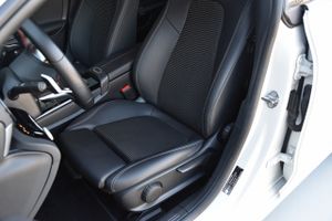 Mercedes CLA 200 D DCT Camara, CarPlay, Android auto  - Foto 42