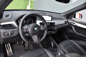 BMW X1 sDrive16d Automatico, Piel, navegacion profesional  - Foto 9