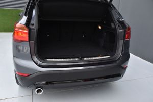BMW X1 sDrive16d Automatico, Piel, navegacion profesional  - Foto 19