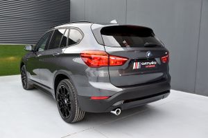 BMW X1 sDrive16d Automatico, Piel, navegacion profesional  - Foto 40