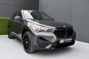 BMW X1 sDrive16d Automatico, Piel, navegacion profesional  - Foto 6