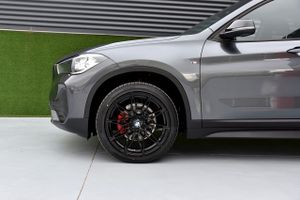 BMW X1 sDrive16d Automatico, Piel, navegacion profesional  - Foto 21