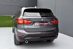 BMW X1 sDrive16d Automatico, Piel, navegacion profesional  - Foto 41