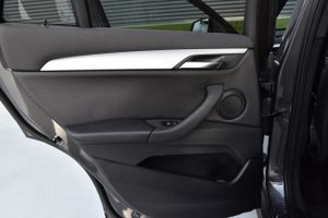 BMW X1 sDrive16d Automatico, Piel, navegacion profesional  - Foto 47