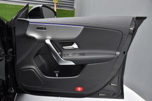 Mercedes CLA 200 D DCT Camara, CarPlay, Android auto  - Foto 47