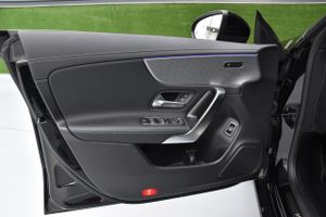 Mercedes CLA 200 D DCT Camara, CarPlay, Android auto  - Foto 40