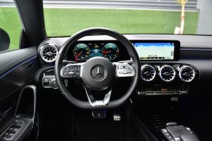 Mercedes CLA 200 D DCT Camara, CarPlay, Android auto  - Foto 60