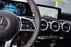 Mercedes CLA 200 D DCT Camara, CarPlay, Android auto  - Foto 54