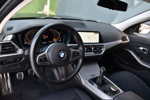 BMW Serie 3 318d 150CV Negro Full Black  - Foto 39
