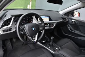 BMW Serie 1 118d Camara, CarPlay, Android auto  - Foto 9