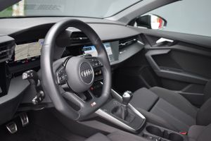 Audi A3 Sedan Black line 35 TDI 110kW 150CV LED, CarPlay, Android Auto  - Foto 35