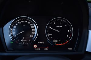 BMW X1 sDrive16d Navegacion Profesional  - Foto 17