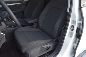 Volkswagen Golf Life 2.0 TDI 85kW 116CV CarPlay, Android Auto  - Foto 42