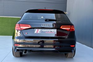 Audi A3 Sportback Black line 30 TDI Matrix, CarPlay, Camara, Android Auto  - Foto 4