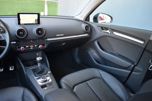 Audi A3 Sportback Black line 30 TDI Matrix, CarPlay, Camara, Android Auto  - Foto 53