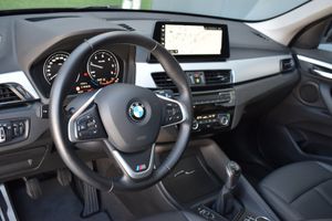 BMW X1 xDrive18d Techo, Camara, Navegacion Profesional  - Foto 38