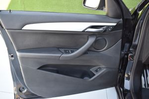 BMW X1 xDrive18d Techo, Camara, Navegacion Profesional  - Foto 40