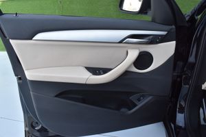 BMW X1 sDrive16d Navegacion Profesional  - Foto 87