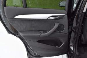 BMW X1 sDrive16d Navegacion Profesional  - Foto 34