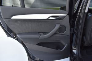 BMW X1 sDrive16d Navegacion Profesional  - Foto 40