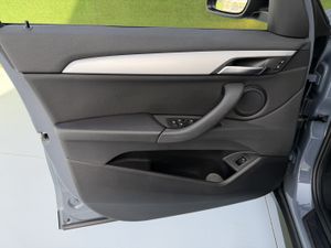 BMW X1 sDrive16d Navegacion Profesional, CarPlay  - Foto 36