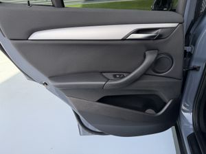 BMW X1 sDrive16d Navegacion Profesional, CarPlay  - Foto 40