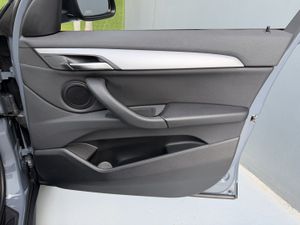BMW X1 sDrive16d Navegacion Profesional, CarPlay  - Foto 42