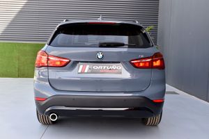BMW X1 sDrive16d Navegacion Profesional, CarPlay  - Foto 4
