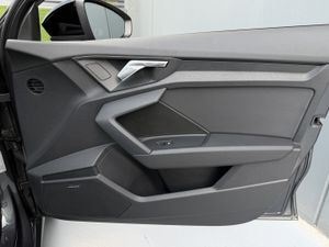 Audi A3 Sportback Black line 30 TDI 85kW S tron Matrix LED, Techo, CarPlay  - Foto 45