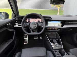 Audi A3 Sportback Black line 30 TDI 85kW S tron Matrix LED, Techo, CarPlay  - Foto 52