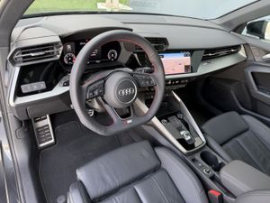 Audi A3 Sportback Black line 30 TDI 85kW S tron Matrix LED, Techo, CarPlay  - Foto 9