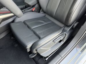 Audi A3 Sportback Black line 30 TDI 85kW S tron Matrix LED, Techo, CarPlay  - Foto 37