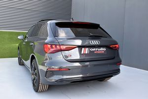 Audi A3 Sportback Black line 30 TDI 85kW S tron Matrix LED, Techo, CarPlay  - Foto 33