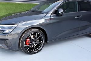Audi A3 Sportback Black line 30 TDI 85kW S tron Matrix LED, Techo, CarPlay  - Foto 24