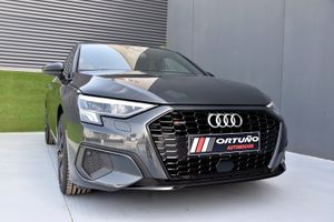 Audi A3 Sportback Black line 30 TDI 85kW S tron Matrix LED, Techo, CarPlay  - Foto 7
