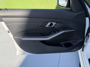 BMW Serie 3 318d 150CV CarPlay, Android Auto, Alarma   - Foto 46
